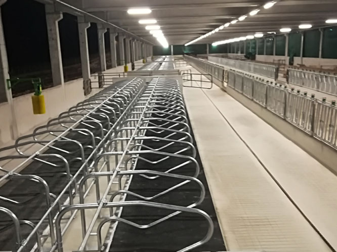 Стойловое оборудование