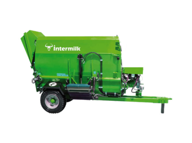 Смешивание корма и раздача